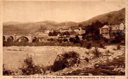 POSTAL PV08181: Prats de Mollo, Le Pont, les Ecoles, l'Eglise apres les inondations de 1940 et 1942