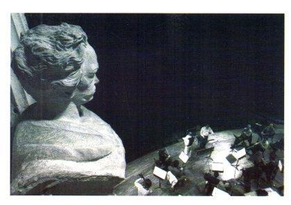 POSTAL PV07849: Musigrafia per J. M. Cortina, exposicio Espai de Fotografia F. Catala-Roca, Barcelona 2001