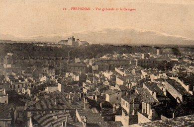 POSTAL PV07970: Vue Generale et e Canigou, Perpignan