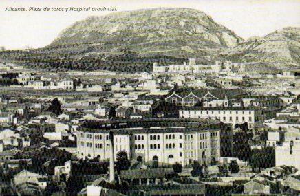 POSTAL PV07946: Plaza de Toros y Hospital Provincial en Alicante (ver descripcion)