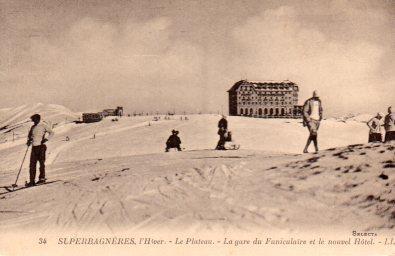 POSTAL PV07999: Superbagneres, la gare du Funiculaire et le nouvel Hotel