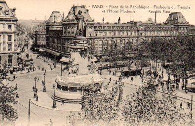 POSTAL PV08001: Place de la Republique, Faubourg du Temple et l'Hotel Moderne, Paris