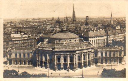 POSTAL PV08566: Wien, Blick vom Rathaus auf das Burgtheater