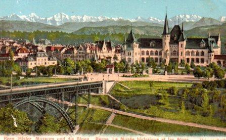POSTAL PV08491: Berne, Le Musee historique et les Alpes