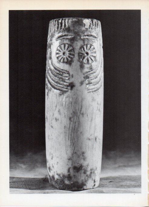 LAMINA V32151: Idolo neolitico de marfil, Museo Arqueologico Madrid