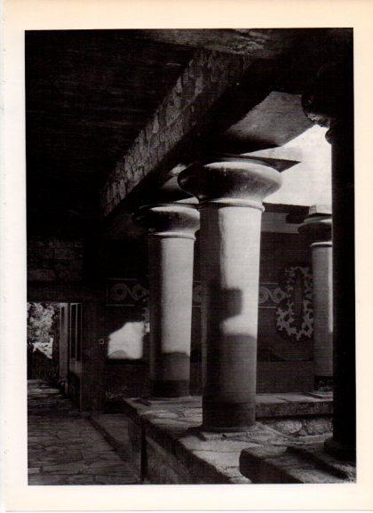 LAMINA V32247: Portico de la guardia del palacio de Cnosos, Creta
