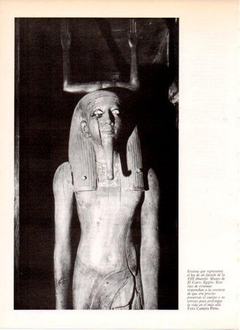 LAMINA V32305: Estatua que representa el ka de un faraon de XIII dinastia