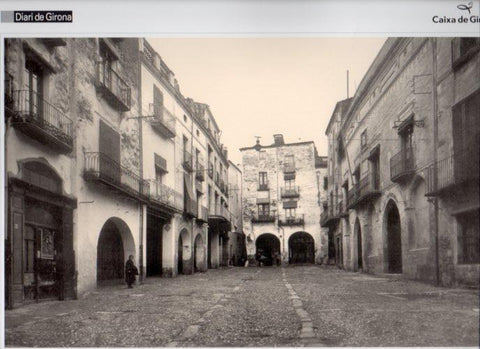 LAMINA V31621: La Plaça de Castello d'Empuries