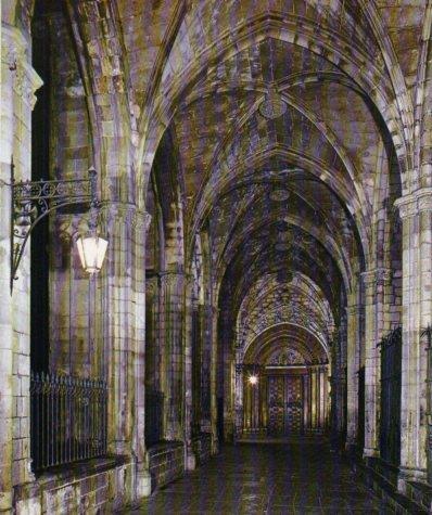 LAMINA V33161: Claustro de la catedral de Barcelona detalle