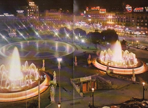 LAMINA V33164: Vista nocturna Plaza de Cataluña en Barcelona