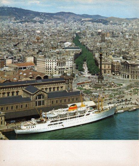LAMINA V33148: Vista parcial de Barcelona desde la Plaza Colon