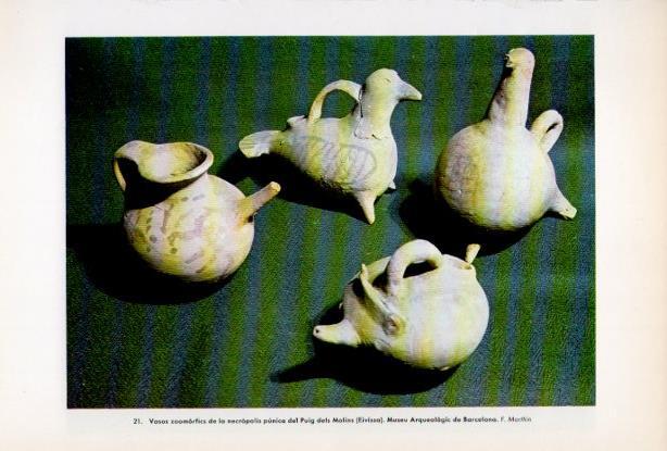 LAMINA V34690: Vasos de la necropolis del Puig dels Molins (Eivissa)